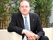  Renault:   ,     . ,    