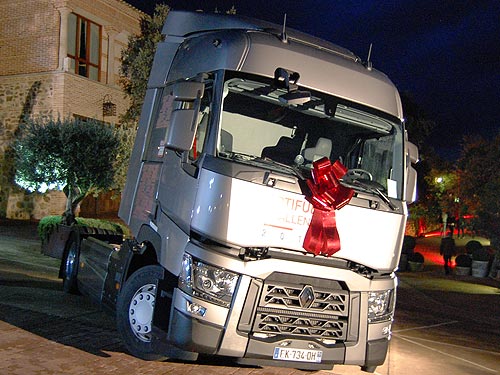        .    Renault Trucks - Renault