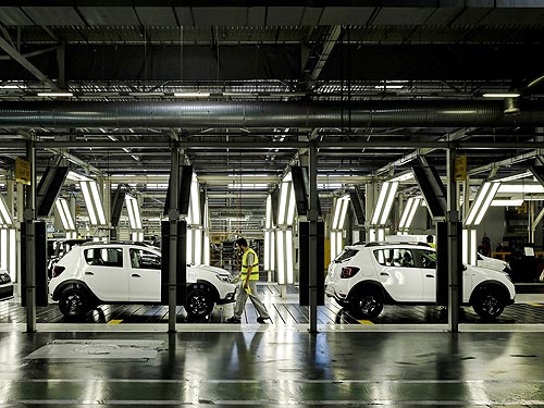 На заводе Renault в Марокко выпущен миллионный автомобиль - Renault