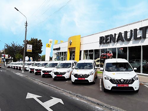 Renault     4-   - Renault