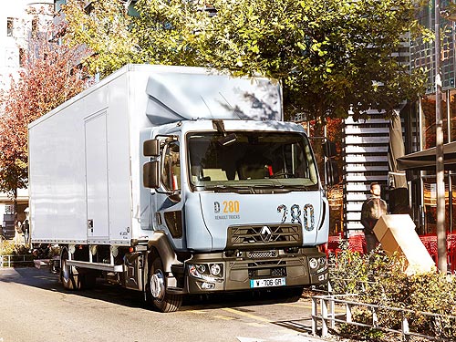 Renault Trucks   D-.  