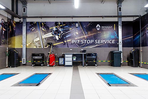 Renault    Pit Stop Service:       30  - Renault