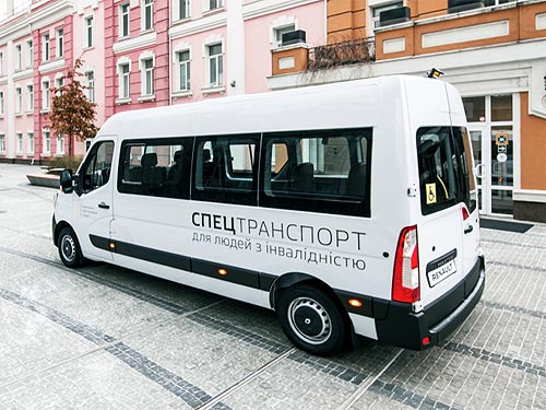 Renault разработала для Украины микроавтобус для перевозки пассажиров с ограниченной мобильностью - Renault