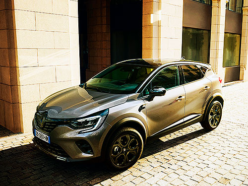 Renault Captur      - Renault