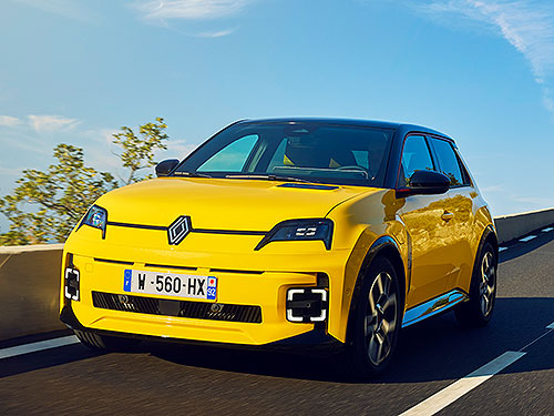  2024      Renault  - Renault