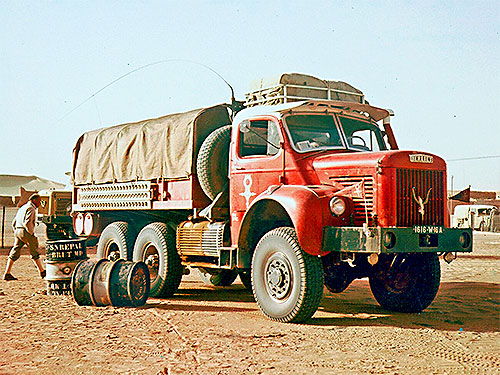  Renault Trucks  --  1-  - Renault