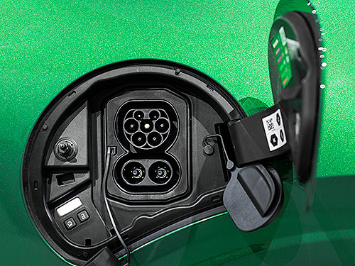 ����� Renault Twingo E-Tech electric ���� ��������� � ����� ������� - Renault