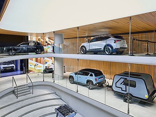 Renault       - Renault