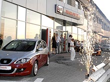 В автосалоне Авто А на Петровке проходит распродажа остатков SEAT и LADA по выгодным ценам
