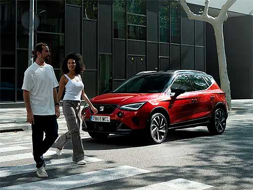 SEAT Arona    2989 .   - SEAT