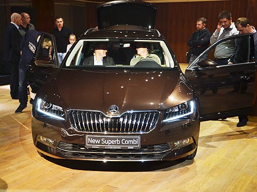      Skoda Superb - Skoda