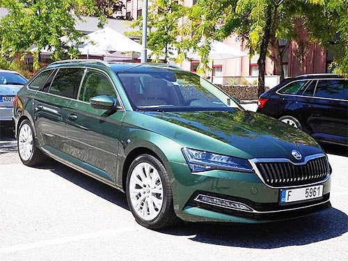     Skoda Superb 2019 - Skoda