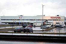 Toyota сократит производственные мощности на 10%