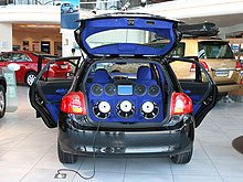   -   Toyota Auris       