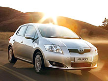  Toyota Auris  Toyota Avensis    