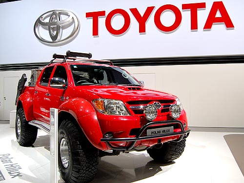       Toyota Hilux - Toyota
