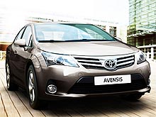 Toyota Avensis      - Toyota