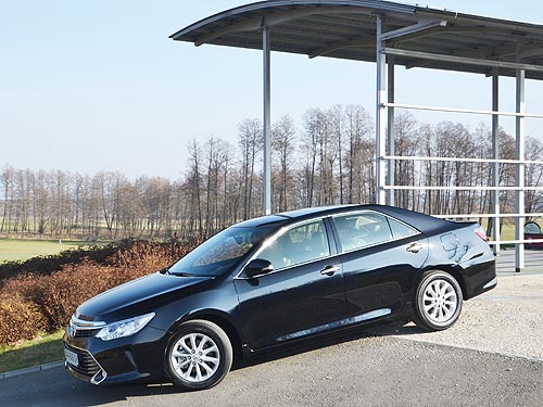 Что изменилось в обновленной Toyota Camry. Первое знакомство
