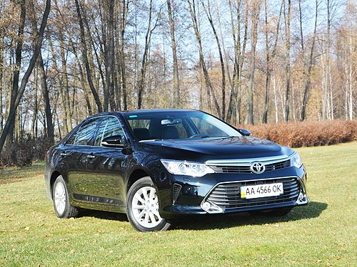 Что изменилось в обновленной Toyota Camry. Первое знакомство