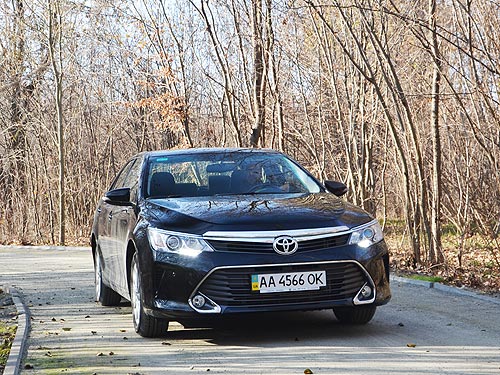 Что изменилось в обновленной Toyota Camry. Первое знакомство