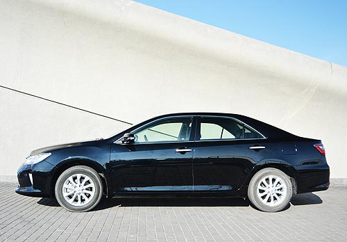 Что изменилось в обновленной Toyota Camry. Первое знакомство