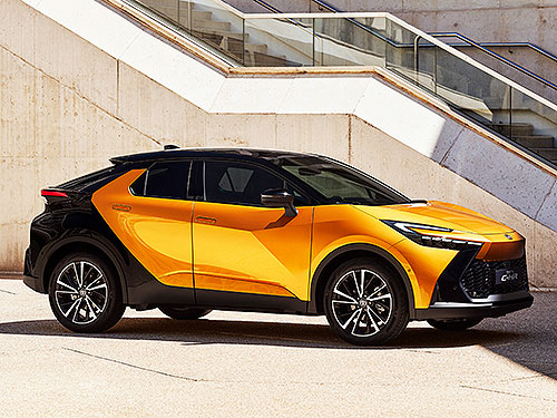     Toyota C-HR.   - Toyota