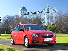   Chevrolet Cruze    7 000 . - Chevrolet