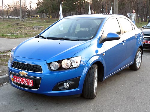  Chevrolet Aveo:  