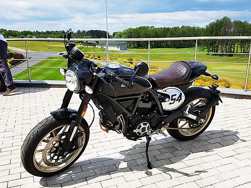 Ducati представила в Украине три новинки Ducati представила в Украине три новинки