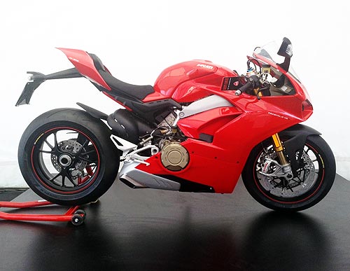 Ducati    - - Ducati