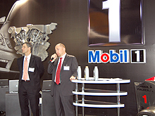 �� ��������� ������� Mobil1 ������� �������� Vodafone McLaren Mercedes MP4-24 - Mobil