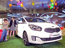          KIA Carens