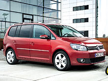   Volkswagen Touran     - Volkswagen