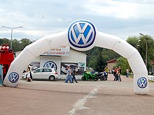   Volkswagen Fest UA 2013    VW Golf GTI