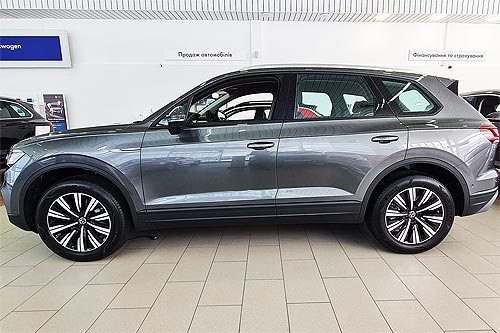  Volkswagen Touareg       - Volkswagen