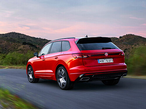 Новий Volkswagen Touareg дебютує в Україні вже восени цього року. Офіційні подробиці про новинку - Volkswagen