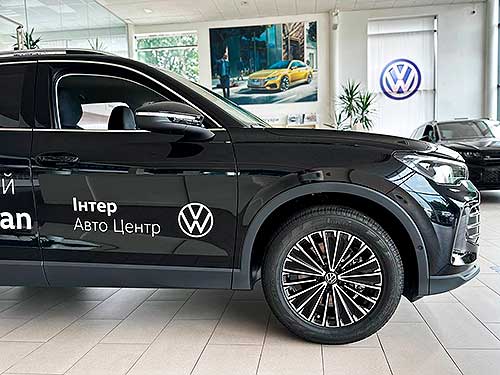  Volkswagen Tiguan    - Volkswagen