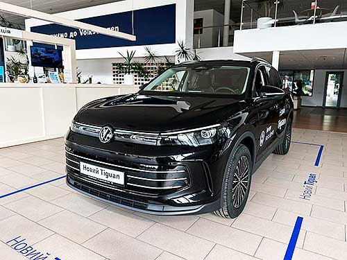  Volkswagen Tiguan    - Volkswagen