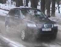 -: VW Touareg 4.2.      