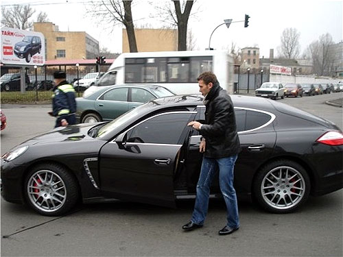 Автомобиль Шевченко уже был участником дорожных инцидентов