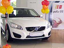    2  Volvo C30     λ