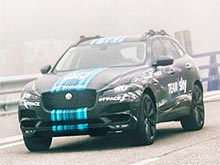   Jaguar F-PACE   . 