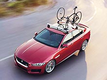  Jaguar XE   .   - Jaguar