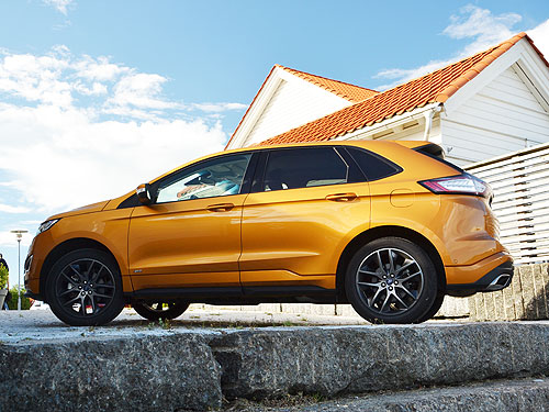      Ford Edge   