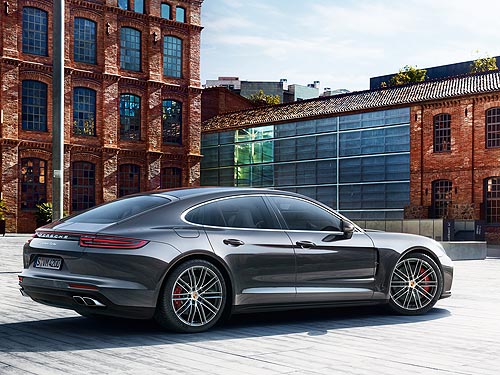 В Украине стартовали продажи нового поколения Porsche Panamera