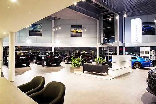 Во Львове начал работу новый дилерский центр Porsche