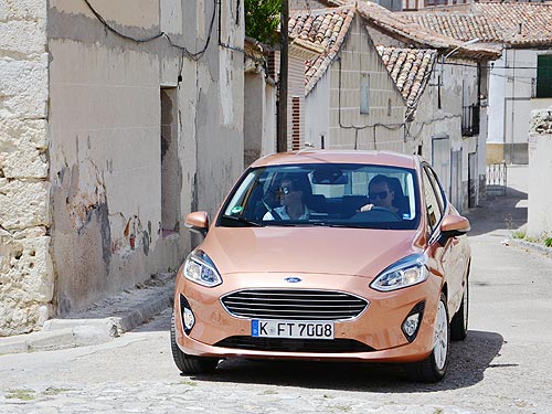  Ford Fiesta   -.   - Ford