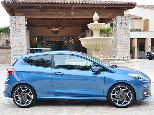 Ford Fiesta ST    .    - Ford