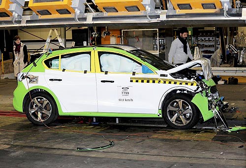     Ford Focus  5    Euro NCAP - Ford