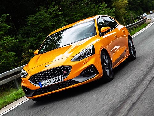       Ford Focus ST.   - Ford